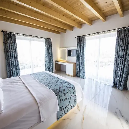 Blanca Hotel