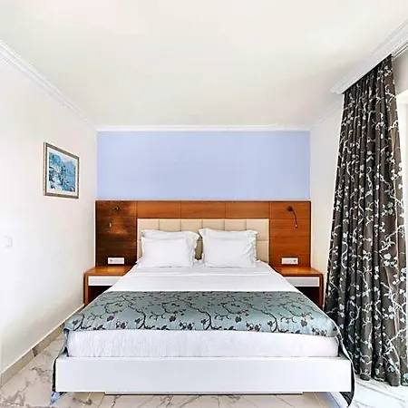 Hotel Blanca *
